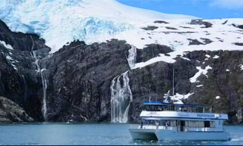 Alaska tour boat
